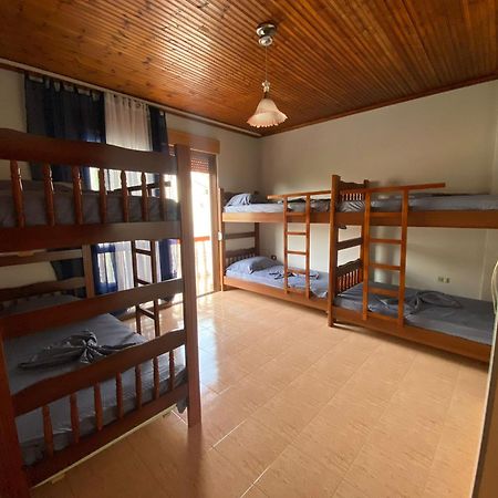 Gather Inn Guest House Shkodër エクステリア 写真